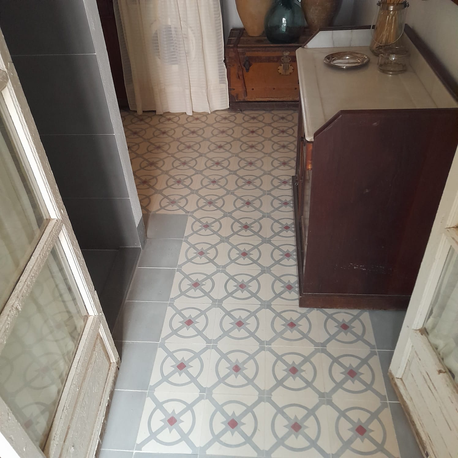 Handmade cement tiles 