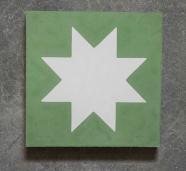 Mosáicos artesanos geométricos con estrella de ocho puntas en verde